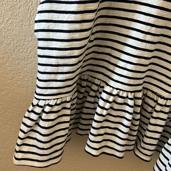 NWT Max Studio London Striped Ruffle Sleeve Top Navy & White Medim - Picture 8 of 11